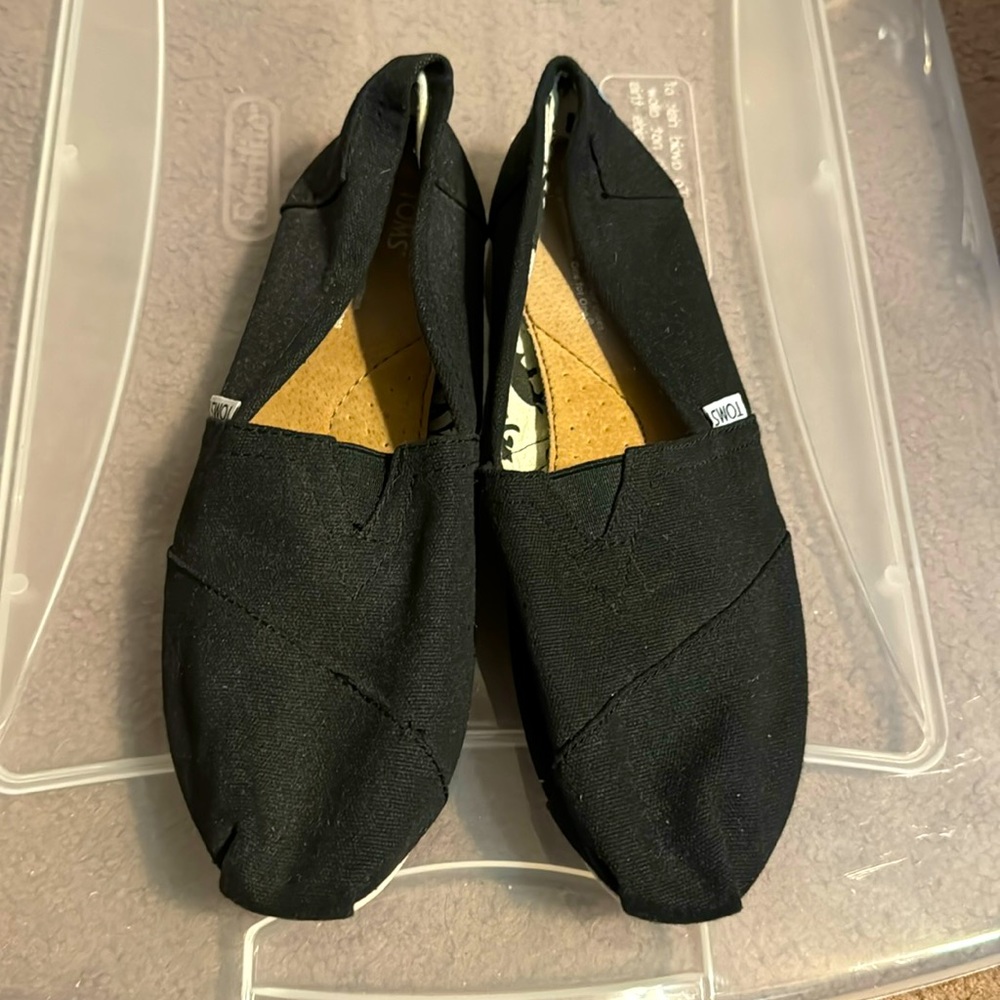 Toms Women’s Size 10